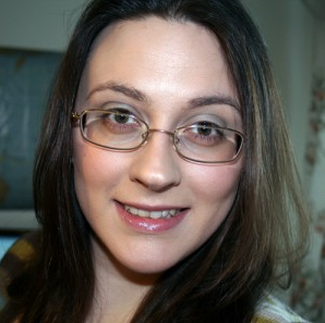 markergeek's profile picture. UK based colourist, paper-crafter and blogger!