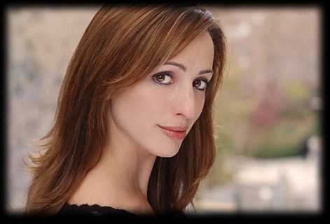 actress, singer, sexy marine biologist, grateful participant of life.