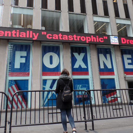 L_blahnik's profile picture. De letras puras📝:#periodista🎙️ e #influencer de lo mío😎. #copy #contenidos #RRSS ... Una 'plumilla' moderna. Odio los martes.