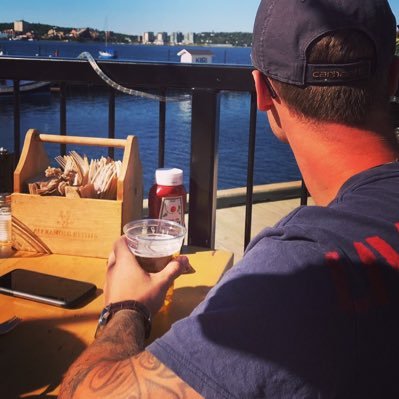 Bishop_19x's profile picture. 