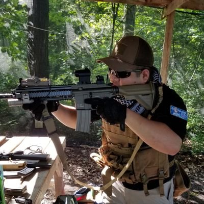 Operator_Kebby's profile picture. Airsoft side to @Kebby_kebs