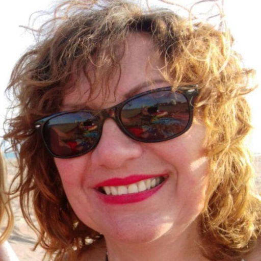 ShopJosy's profile picture. Vêtements, accessoires, cosmétiques et plein d'autres articles tendance dans ma boutique dédiée à la mode seconde main. Et même des articles neufs. #vinted