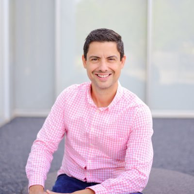 Former Hospitality Manager turned Real Estate Sales Broker & Coach, Founder of The Connect Raleigh networking group and Host of the ‘Connect Raleigh’ podcast