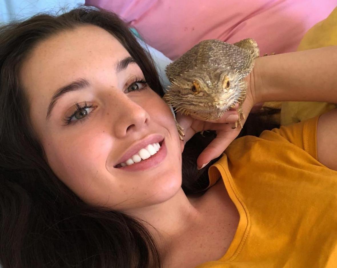 BrookeMills_ANU's profile picture. Marine Biology gives my life porpoise