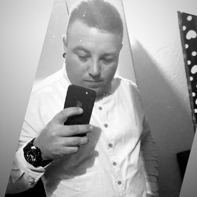 martind11626913's profile picture. oro y carbon💛🖤