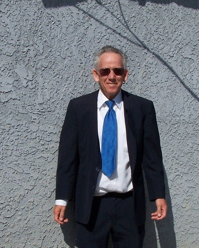 I'm a happily married guy living near Los Angeles who enjoys helping others and getting better than ever.