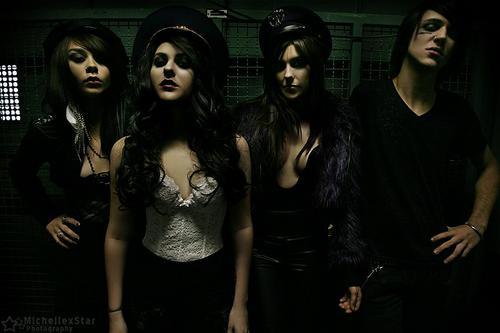 XxRoseRedFansxX's profile picture. This is for the fans of RoseRed. A band formed by @PoutyScouty , @LexusAmanda , @LaurenLSummers and @ChazyFreshness STAY UPDATED!