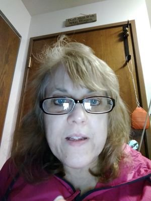 KukRuth's profile picture. 