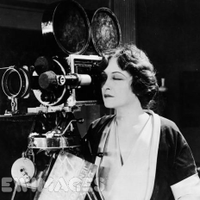 Women With A Movie Camera (@bkeight) 's Twitter Profile