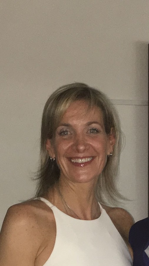 GoldfarbKareen's profile picture. Cant be out of the trend....