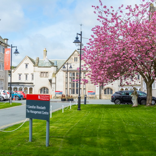 Conference & Events Centre with 4* Visit Wales Accommodation, Costa Coffee Shop, Wedding Venue, 1884 Restaurant and Bar Lounge. Yn Gymraeg @TMCBangorCym