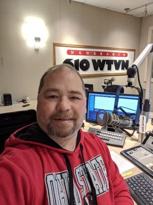 Former host at 610 WTVN. Steelers fan.  Thrill/rollercoaster junkie.  Christmas light enthusiast. Tweets are my own.  Let's be reasonable and nice.