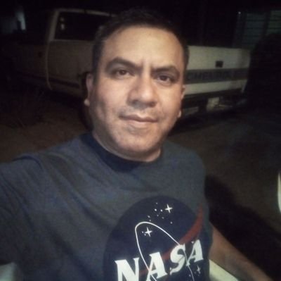 Maestro de Ciencias y Matemáticas,
Ingeniero, Aficionado de los Rayados de Monterrey 
México