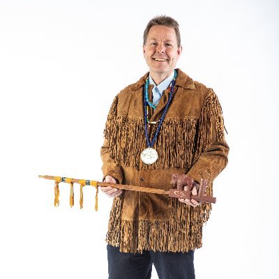 Historian who enjoys keeping it real.