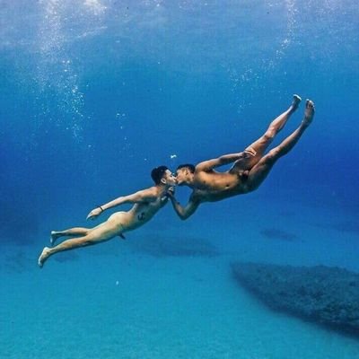 foxxxyvn's profile picture. 