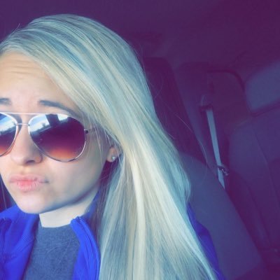 Samantha3787's profile picture. 