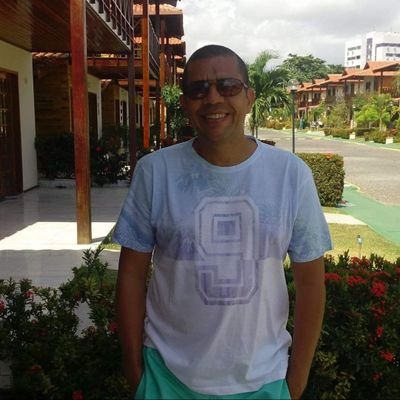 AbelardoLima_'s profile picture. O que somos hoje e o que seremos amanhã depende de nossos pensamentos. Mesmo quando tudo parece desabar, cabe a mim decidir entre rir ou chorar.