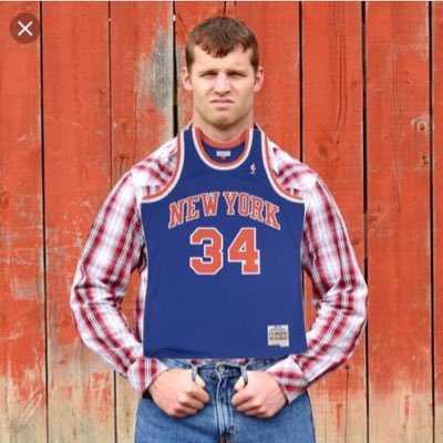 Podcaster 💥 @The4CastShow 💥 NBA ADDICT |@nyknicks @kingjames @jharden13 @MikeTrout |Follow for quality nba discussion IFB‼️