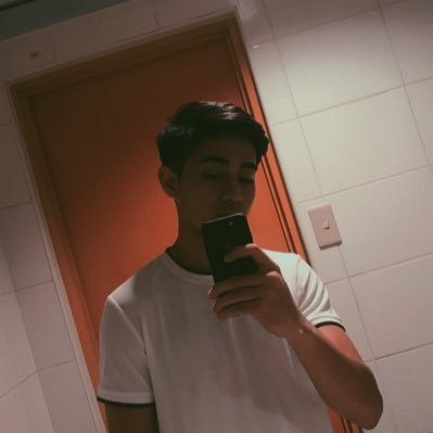 kriegpanganiban's profile picture. mama mo blue