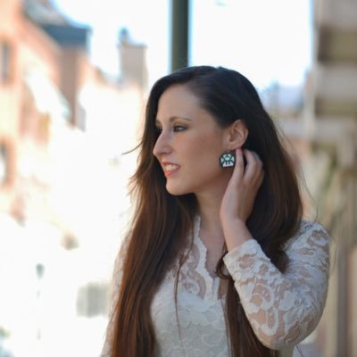 Traductora audiovisual 👩🏽💻Creadora de contenido turístico🌏 En el Cielito Azul tengo el mismo nombre que aquí.