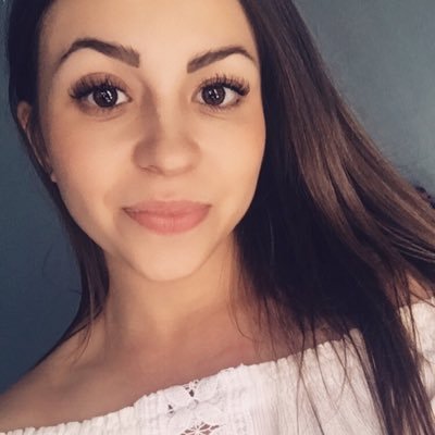 CharlotteDplx's profile picture. 