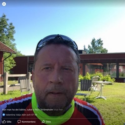 Socialdemokratisk kommunalråd i Eskilstuna, ordförande i Grundskolenämnden sedan 1/8 2021. Inte längre kattlös, typ crazy catwoman.