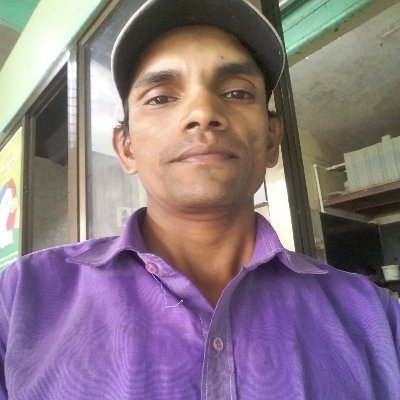 ZRdb8gBUMelNWqQ's profile picture. Moosa
