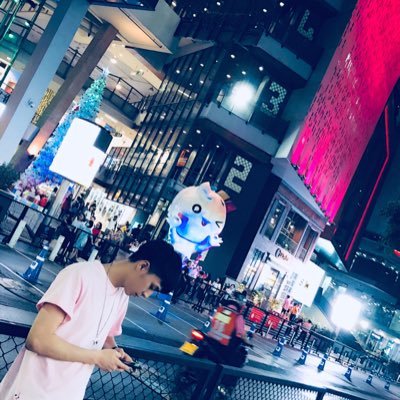 jingpinyes's profile picture. 随便看看