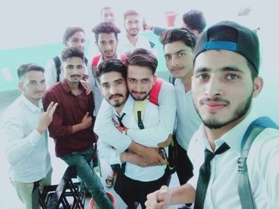 Pawan72914932's profile picture. pawan Jamwal from j&k 
just study at JU 
MA in Economic