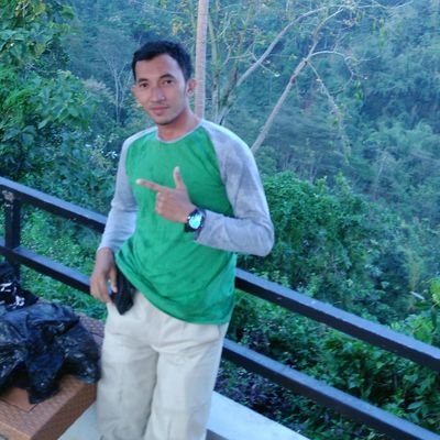 Arfine_25's profile picture. D6768325