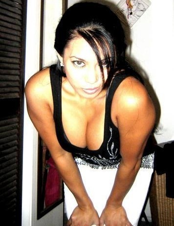 ambercutegurl's profile picture. hey im amber hmmm wat can i say i like to go out clubbing love to drink and smoke everyday i love hooking up with random ppl lol follow me if u want to know me