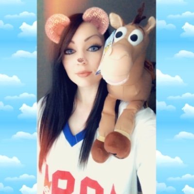 distortedrooms's profile picture. Sparkles of Luberry. Cinders of light. ^x^
That Disney girl.