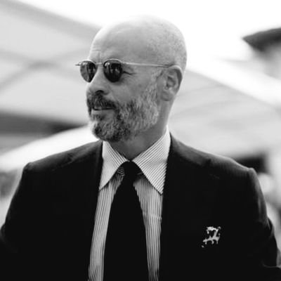 venndiagram5's profile picture. Maddog freelance reporter for numerous outlets such as CNN, 60 Minutes, New Yorker, Entertainment Weekly, Juggs and Esquire.