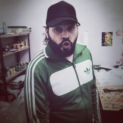 martin_sesar's profile picture. Músico. Creador del proyecto 3 Son Multitud. Bajista de @milhormigas. 
Guitarrista de @larolaintelectual
@MovimientoRuido 
#HagamosRuido