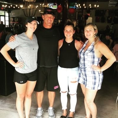 stevenpineiro1's profile picture. Father of 3 beautiful daughters.