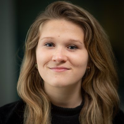 PhD Student at @SGDPCentreKCL @KingsIoPPN Researching anhedonia • childhood trauma • adolescence • neuroimaging • experience sampling • + more (she/her)
