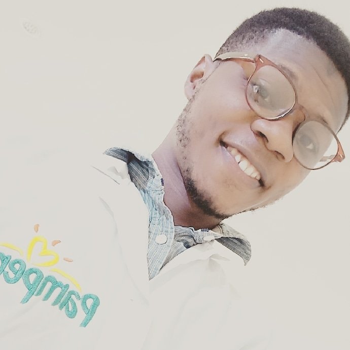 Football lover⚽
Simplicity 👌🏽
Outgoing mind and ability to make friends🤓
