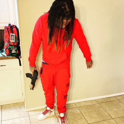 BudzCeo's profile picture. follow me on IG:@razorbudz2.0 💯 Welcome to the mind of a maniac Ⓜ️🏧🔙🔚💰💳🔋🔌 FBG