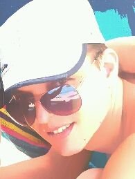 Den28Ubi's profile picture. 