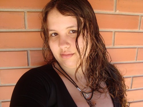 Porque o amor e seus sonhos, são a única porta para a eternidade.