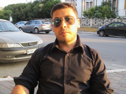 Asudtraleparole's profile picture. #giornalista, ma il #giornalismo è morto, dicono...mi occupo di #comunicazione e #marketing. Continuo ad essere cronista, il primo amore non si scorda mai