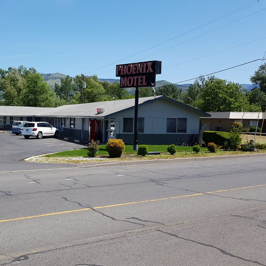 Welcome to Phoenix Motel Oregon, the right place to stay for business or pleasure travel in the Heart of the Rogue Valley between Medford and Ashland.