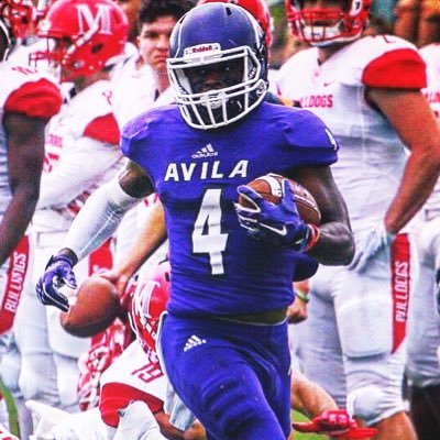 Taking what life gives me and running with it 💫 Mississippi Gulf Coast Alumni 🐶 Avila University 🦅 Student Athlete📚 RB #4🏈