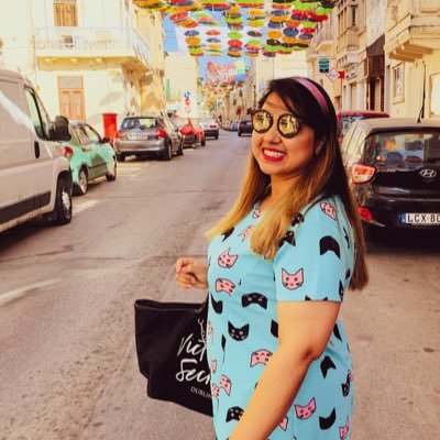 Travel & Lifestyle Blogger/ Expat/ Insta: Girl_with_the_wandering_feet / Snapchat: Arushii89 ❤️