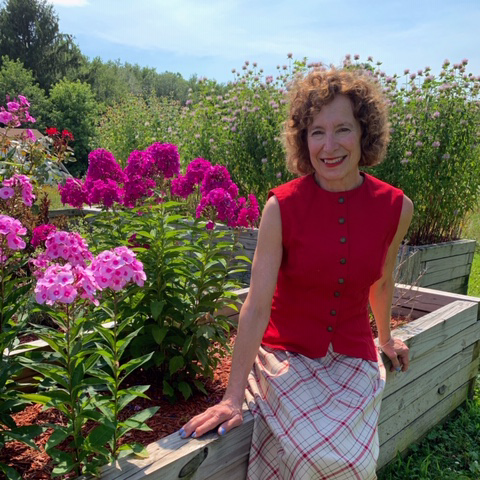 labradorhill's profile picture. Colorful Living Studio LLC-Ahava Farm