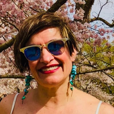 elviaguillermo's profile picture. 