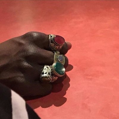 opulent_squalor's profile picture. Gifted. Fashion aficionado. Artistic. Resilient. Vector of the deep web.