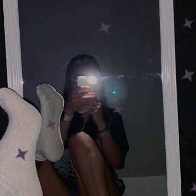 skv1a_4's profile picture. 4 shock value