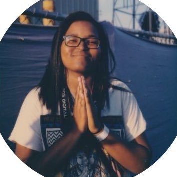 music lover. picture taker. record digger. wine sipper. hoop watcher. // i like crescent moons & palm tress #BADBADBADNOT4U 🐺