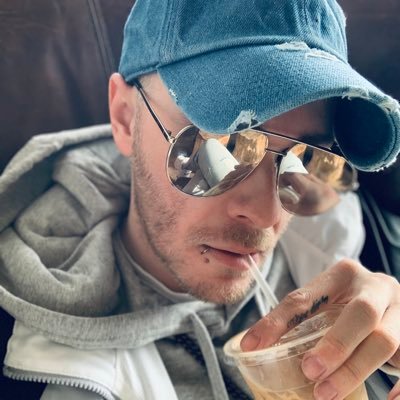 theetophyyy's profile picture. Owner of Betty Jean's Hair Studio. Master Hairstylist ✂️